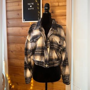 Urban Daizy long sleeve plaid cropped shacket